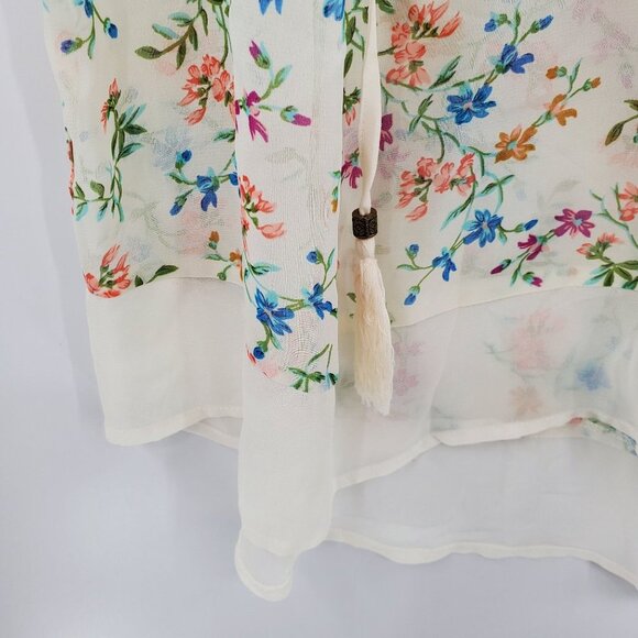 Charming Charlie Womens Floral Sleeveless Tank Top Blouse Sz S White V-Neck - Picture 3 of 11